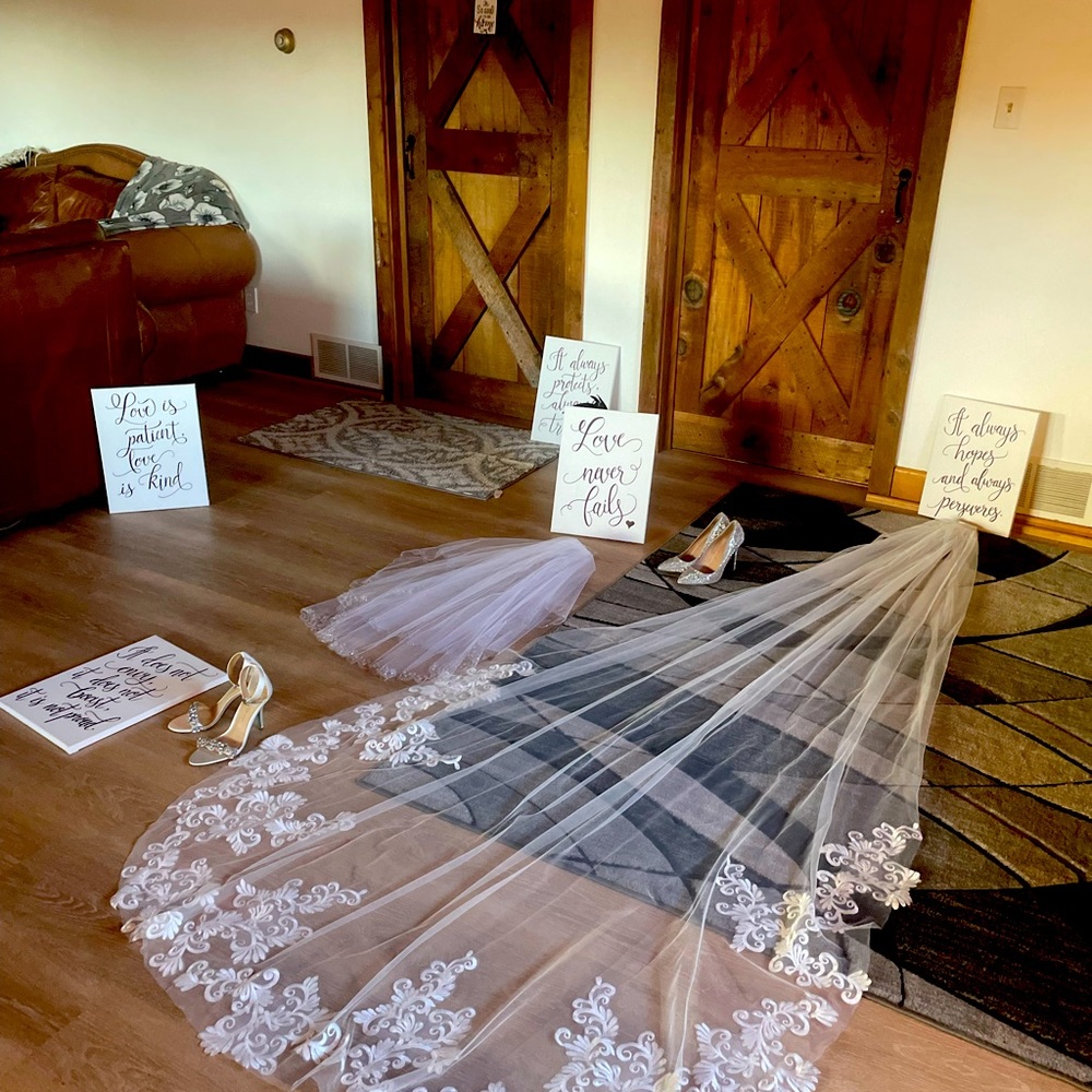 Wedding veil cathedral & scalloped flower sequin beaded edge& heels